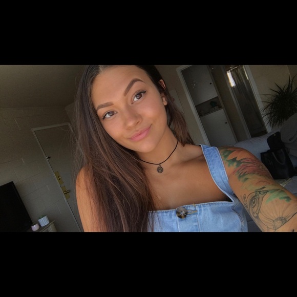 Meet your Posher, Baylee - Picture 1 of 1